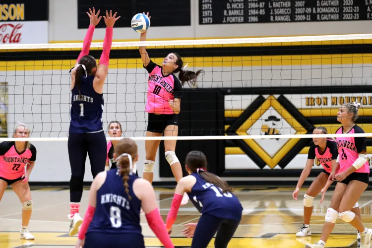 Knights, Flivvers, Niagara and FHS post VB sweeps